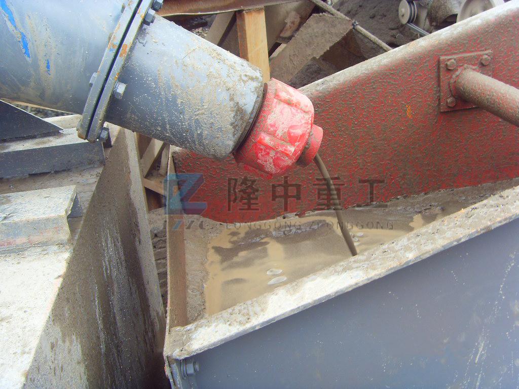 細砂回收設備出(chū)沙效果