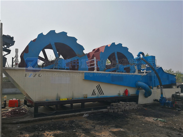 舒城-雙(shuāng)輪洗沙回收一體機現場(chǎng)16.jpg