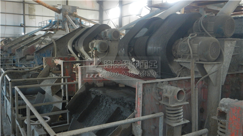 尾礦(kuàng)幹排脫水篩 尾礦幹排脫水(shuǐ)篩.jpg